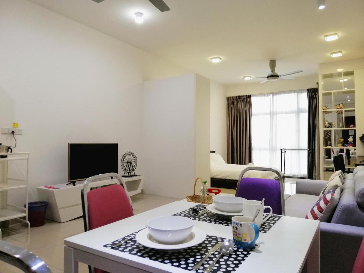 Delight Homestay Twin Galaxy ยะโฮร์บาห์รู ภายนอก รูปภาพ